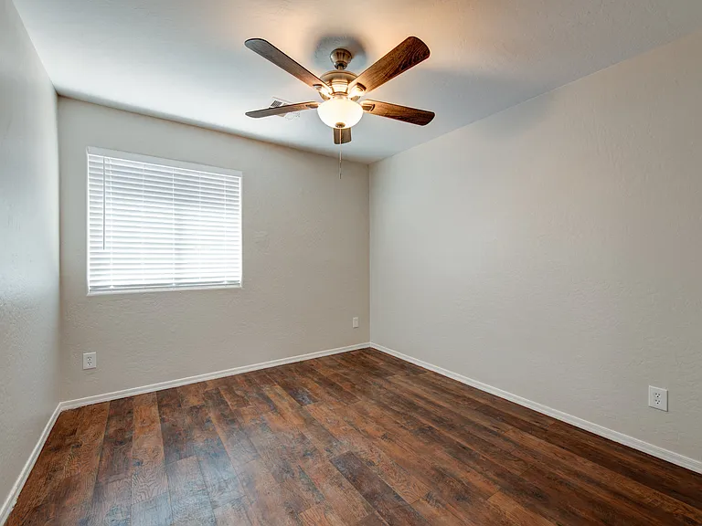 22993 S 215th St — Photo 20