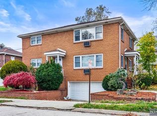 1635 Bergen Blvd FLOOR 2, Leonia, NJ 07605