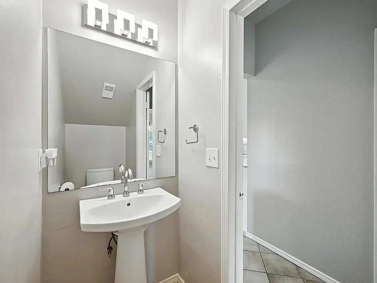 1100 Timberline Ln — Photo 15