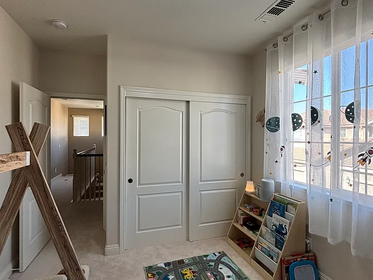 343 Carriage Ln — Photo 10