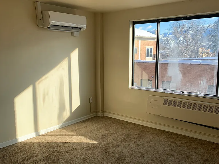 57 W Vine St — Photo 23