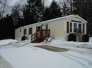 95 Sparrow Dr, Augusta, ME 04330