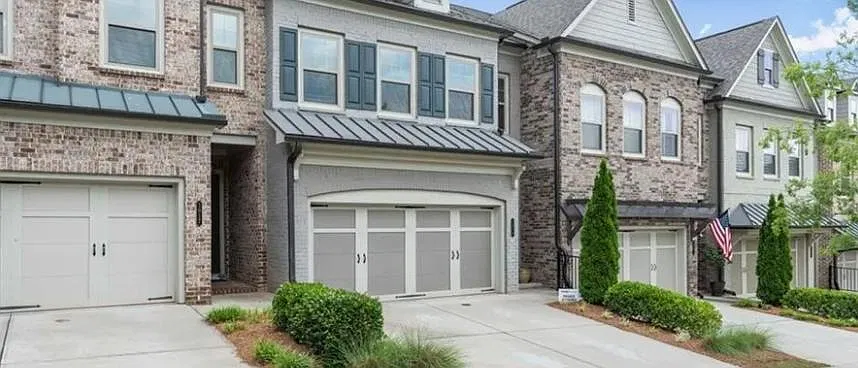 1019 Milhaven Dr — Photo 2