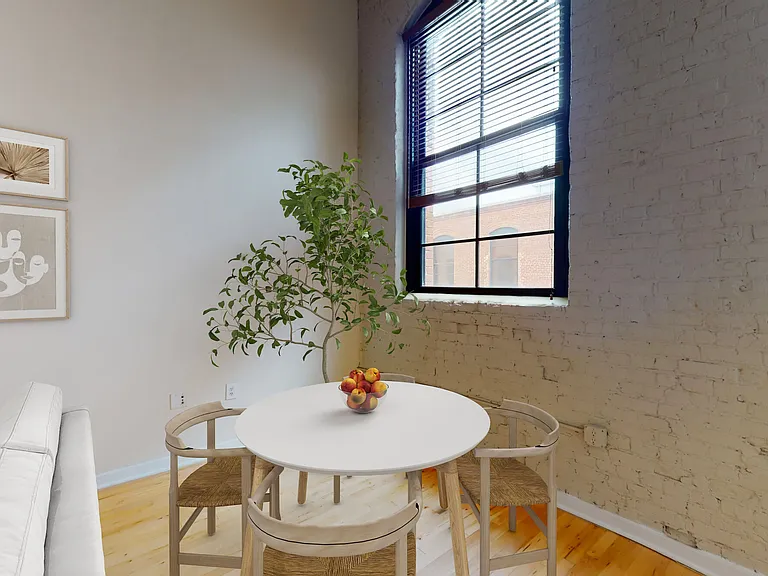 Perry Street Lofts — Photo 6