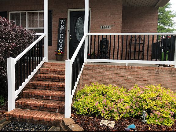 2nd image of 1404 Bolton Dr