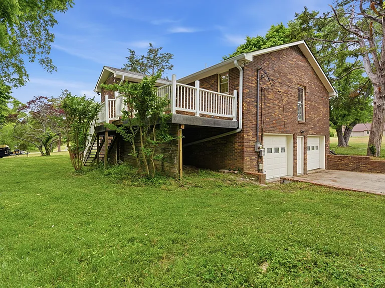 308 Brookview Ct #A — Photo 32