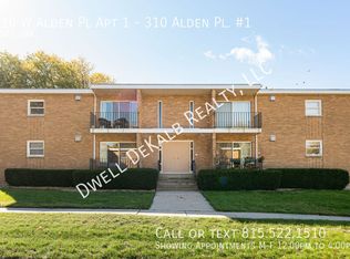 310 W Alden Pl #1, Dekalb, IL 60115