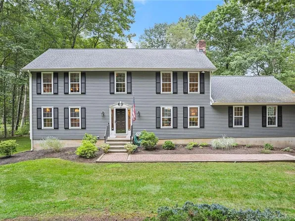 86 Hurd Road, Trumbull, CT 06611