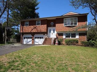 12 Crest Rd, East Brunswick, NJ 08816
