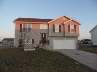 2408 Balboa Cir, Warrenton, MO 63383