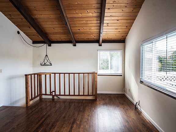 5th image of 147 Market St #B