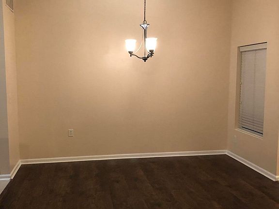3rd image of 5100 Playpen Dr Unit 4