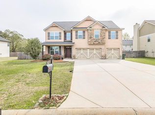 207 Adirondac Way, Bonaire, GA