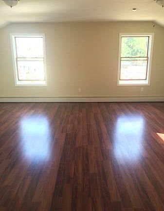 4th image of 80 W Lincoln Ave