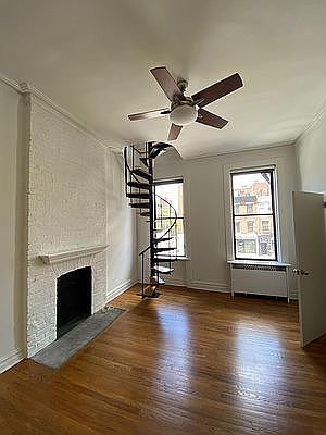 1st image of 164 8th Ave #1A