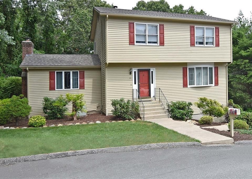 1st image of 34 Tartaglia St