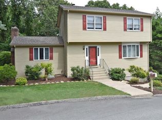 34 Tartaglia St, Johnston, RI 02919