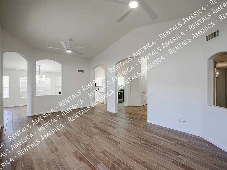 2276 S Bahama Dr — Photo 28