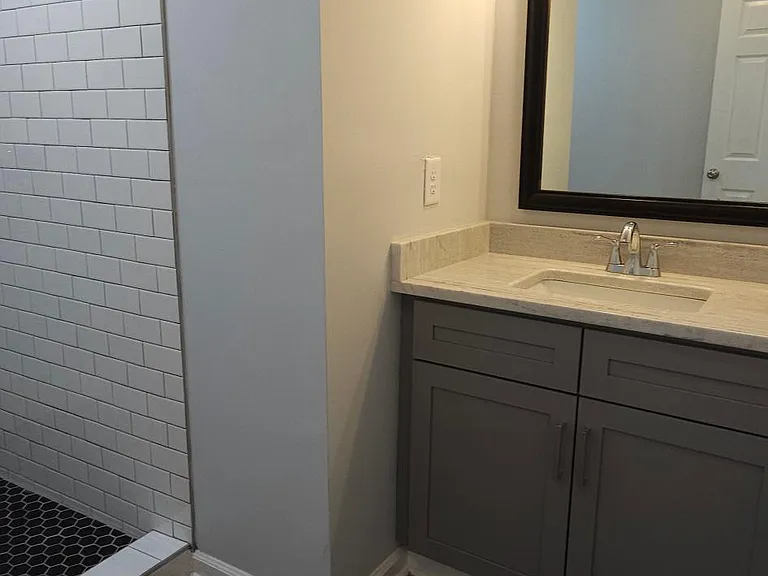 2810 Ashe St — Photo 9