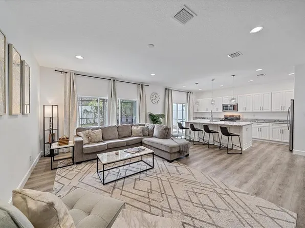 1807 Robinhood St, Sarasota, FL 34231