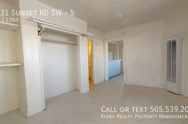 1031 Sunset Rd SW #5 — Photo 4