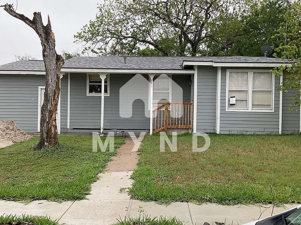 1st image of 741 Lansdown Dr