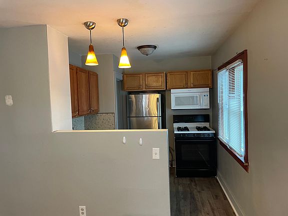2nd image of 2901 Horne Ct