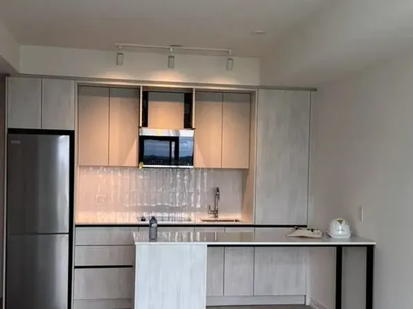 2485 Eglinton Ave W, Mississauga, ON