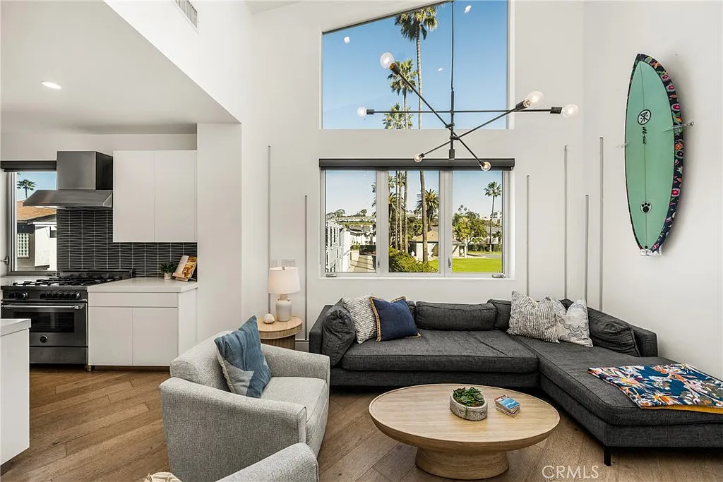 3 bed, 1836 sqft, $15,000 — Photo 1