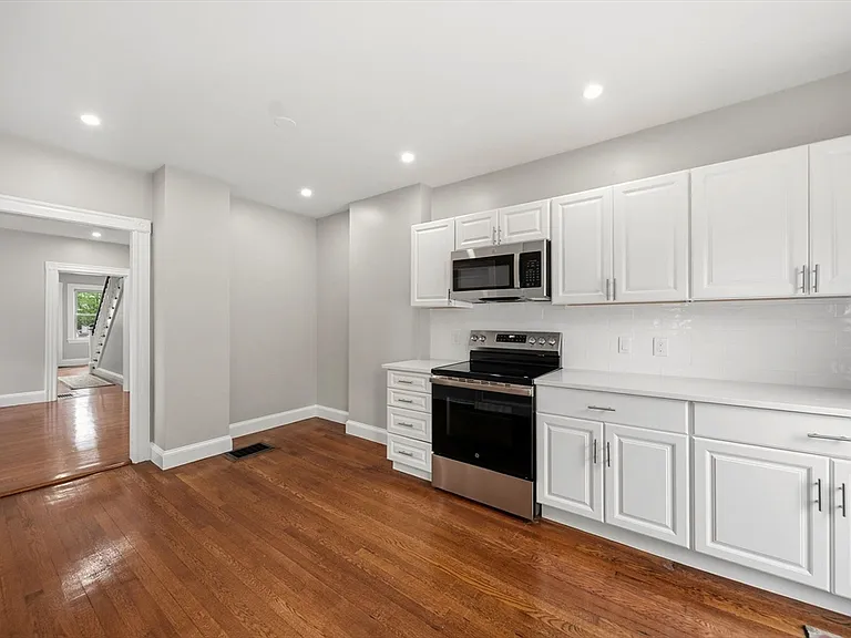 309 Hillside Ave — Photo 16