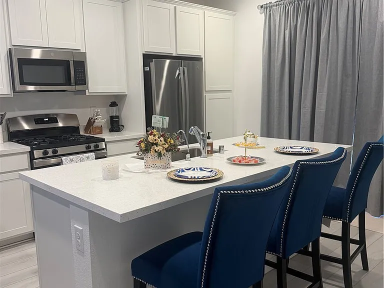 134 Cameron Chase Ave — Photo 10