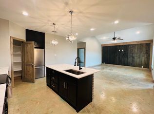 315 Amistad Rd #B, San Angelo, TX 76901