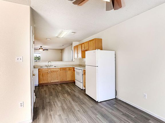 4th image of 932 Wood Duck Dr SW