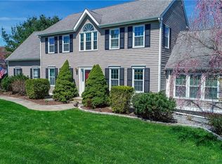 215 Imperial Dr, Glastonbury, CT 06033