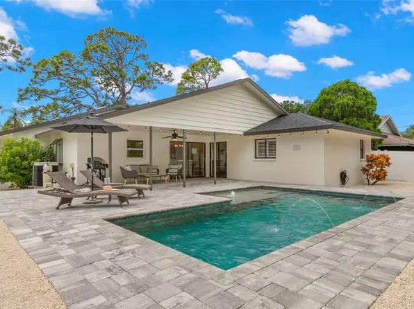 659 45th St, Sarasota, FL 34234