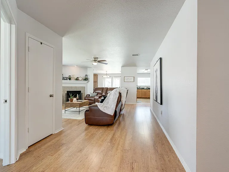 542 Del Mar Dr — Photo 5