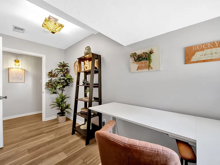 7645 Chatham Cir — Photo 10