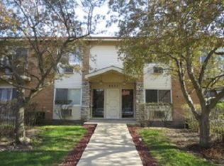 8832 Kenneth Dr APT 2B, Des Plaines, IL 60016