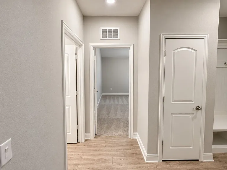 2816 Redbud Ln — Photo 17