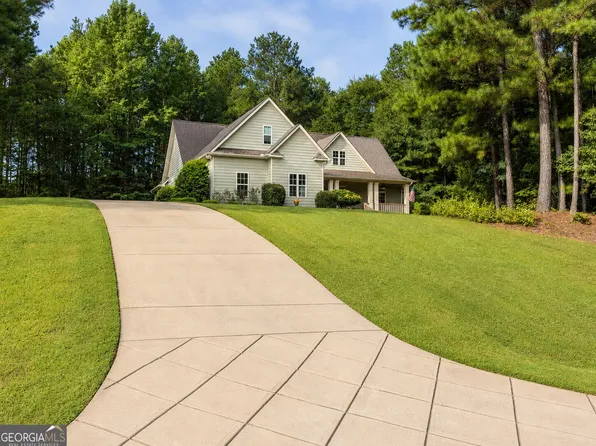 405 Barouche Dr, Thomaston, GA 30286