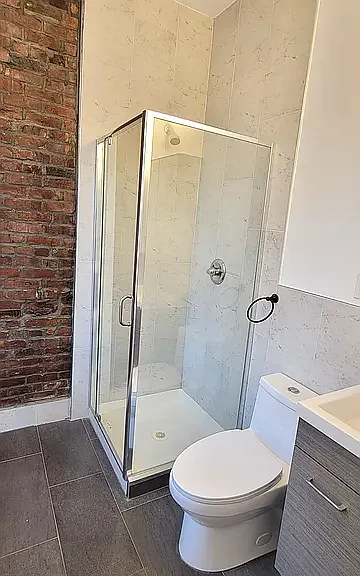 316 Franklin Ave #1 — Photo 3