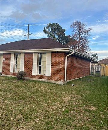 3rd image of 2713 W Friendship Dr