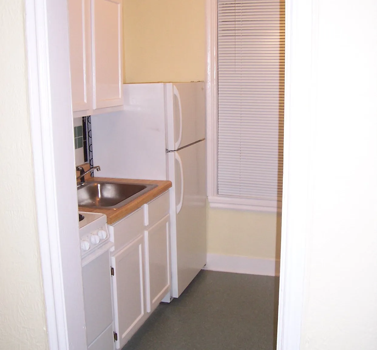 Studio, 500 sqft, $1,125 — Photo 4