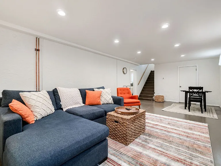 505 Locust St — Photo 19