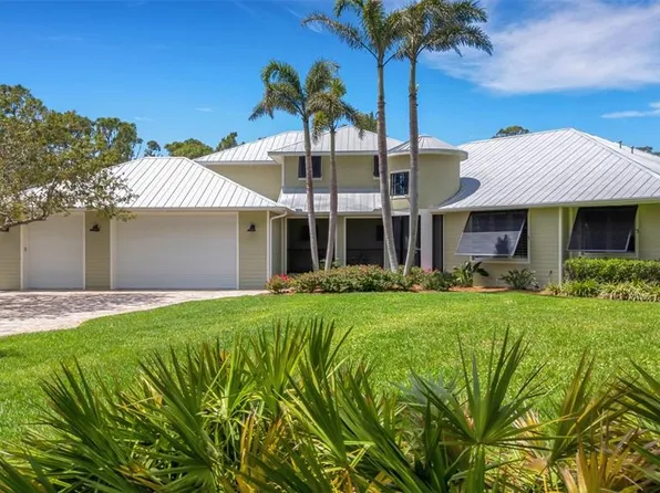 1657 Bayshore Dr, Englewood, FL 34223