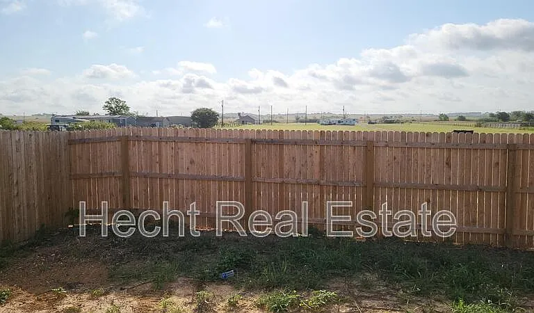 9137 Navarro Vis — Photo 30