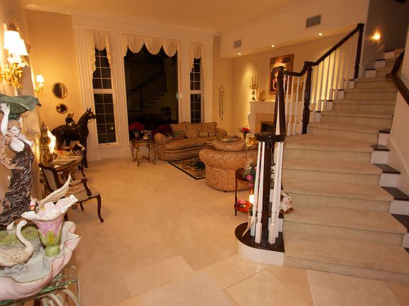 Formal Livingroom