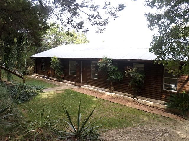 1st image of 20704 Park Dr