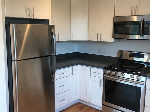 2nd image of 570 Lombard St APT 7