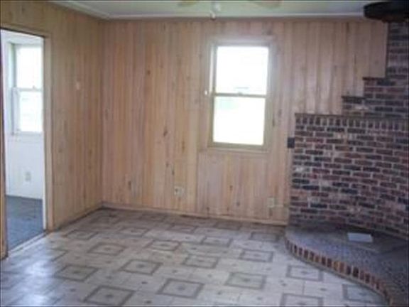 Additional Living Room